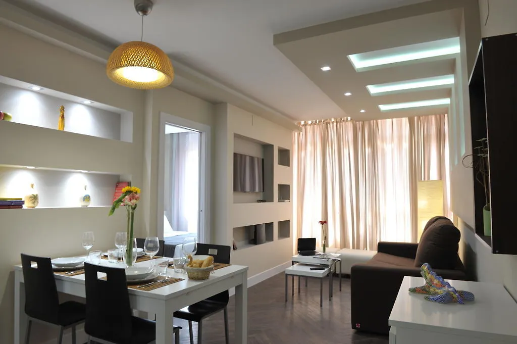 Gaudint Barcelona Suites Apartment