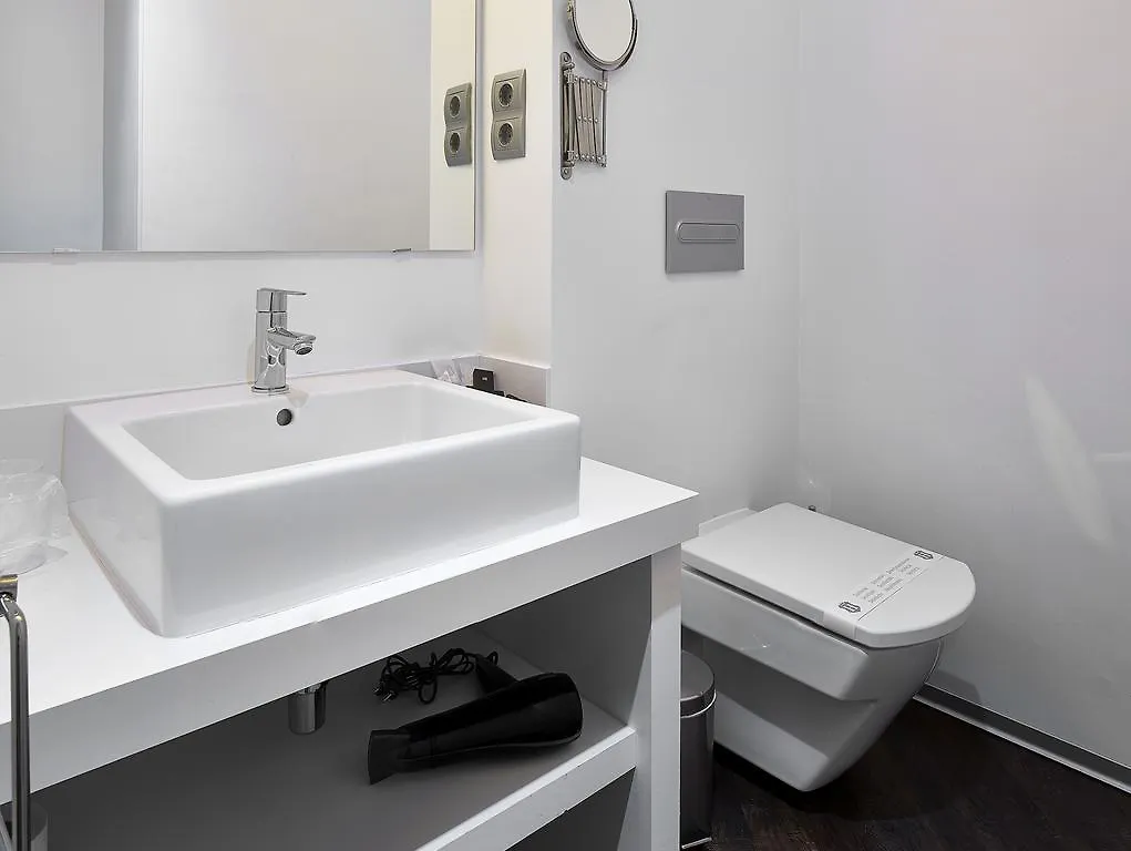 Gaudint Barcelona Suites Apartment