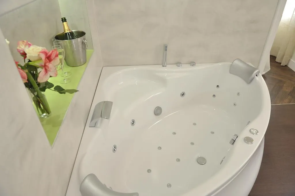 Gaudint Barcelona Suites 0*,  Spain