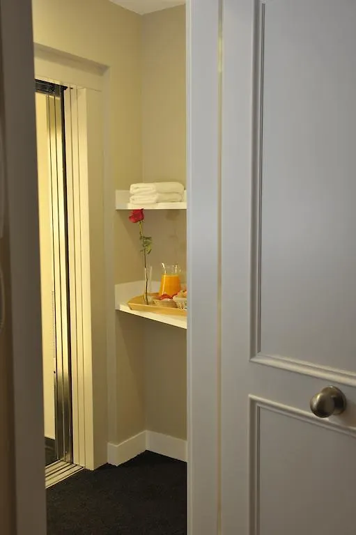 Gaudint Barcelona Suites Apartment