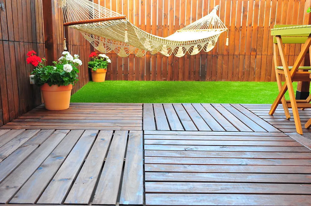 Gaudint Barcelona Suites Apartment